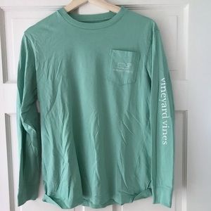 Vineyard Vines Whale Pocket Tee